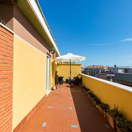 La Terrazza Sul Mare Di Roma, Wifi, Ac Apartman Lido di Ostia Kültér fotó