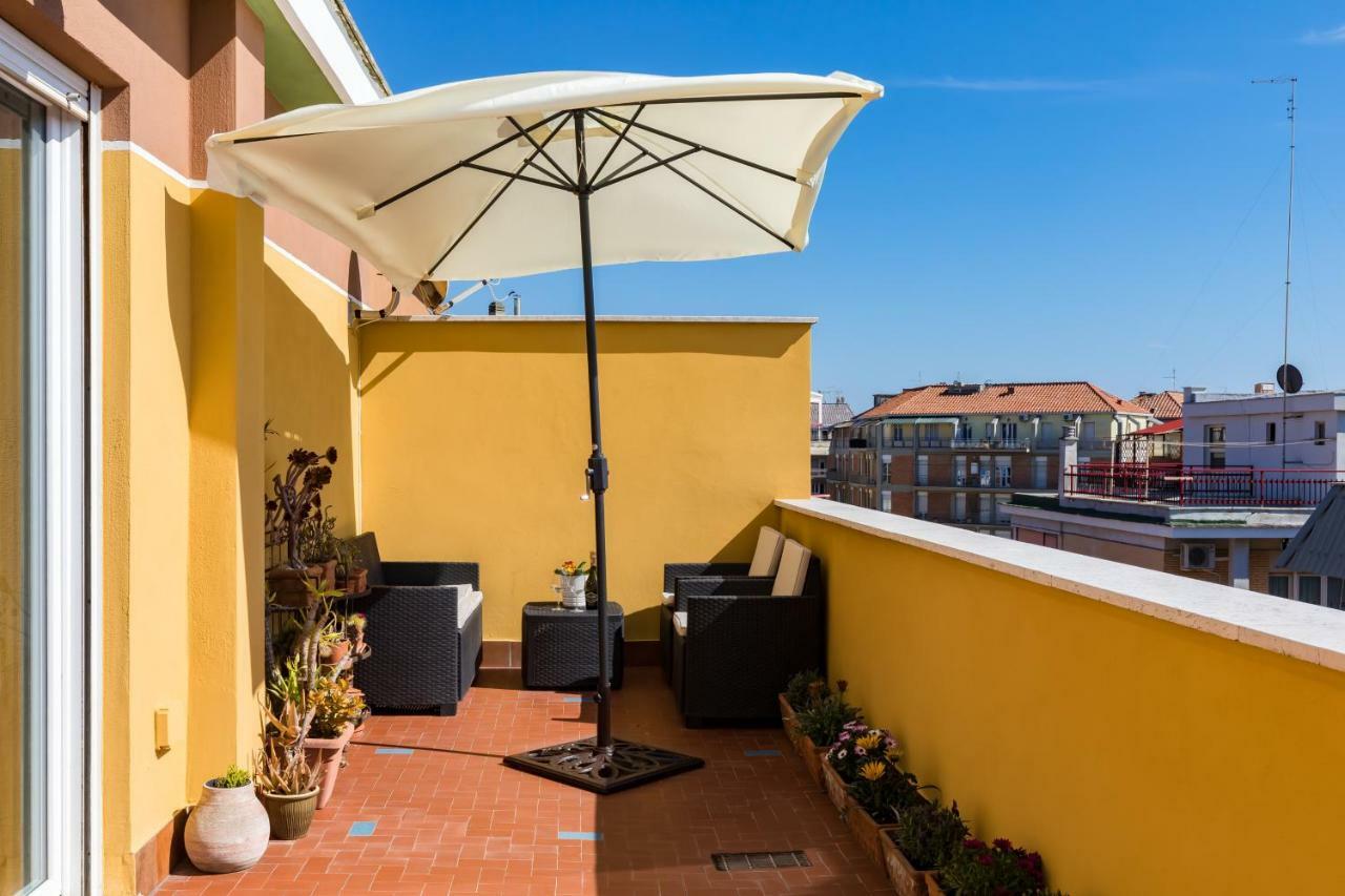 La Terrazza Sul Mare Di Roma, Wifi, Ac Apartman Lido di Ostia Kültér fotó