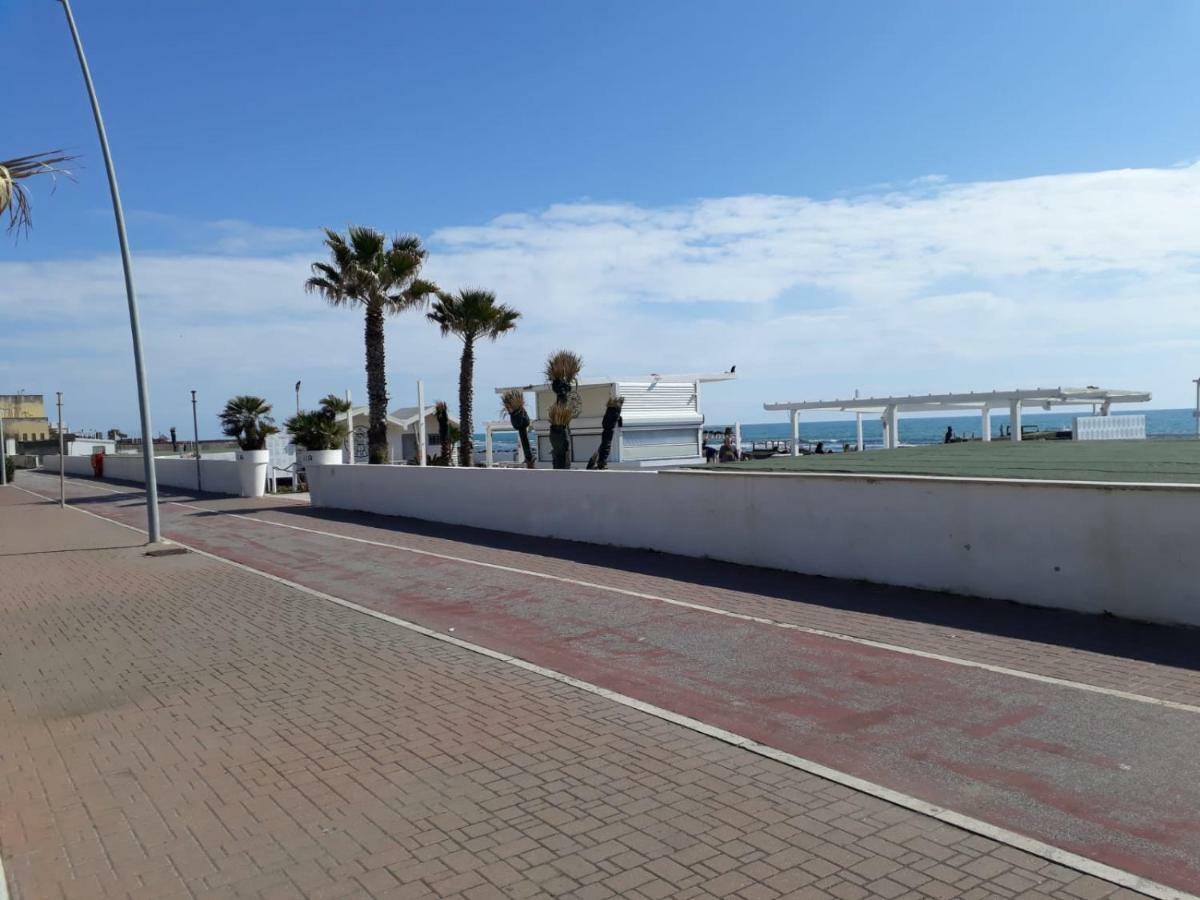 La Terrazza Sul Mare Di Roma, Wifi, Ac Apartman Lido di Ostia Kültér fotó